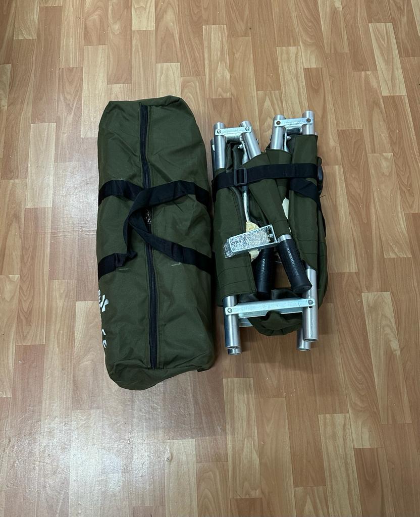 4 FOLD ALLUMINIUM PIPE STRECHER WITH CARRY BAG - shantimediequip